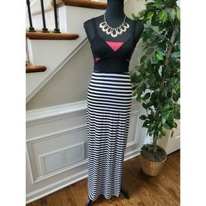 Bebe Plus Women's Black & White Rayon V-Neck Sleeveless Long Maxi Dress Size S